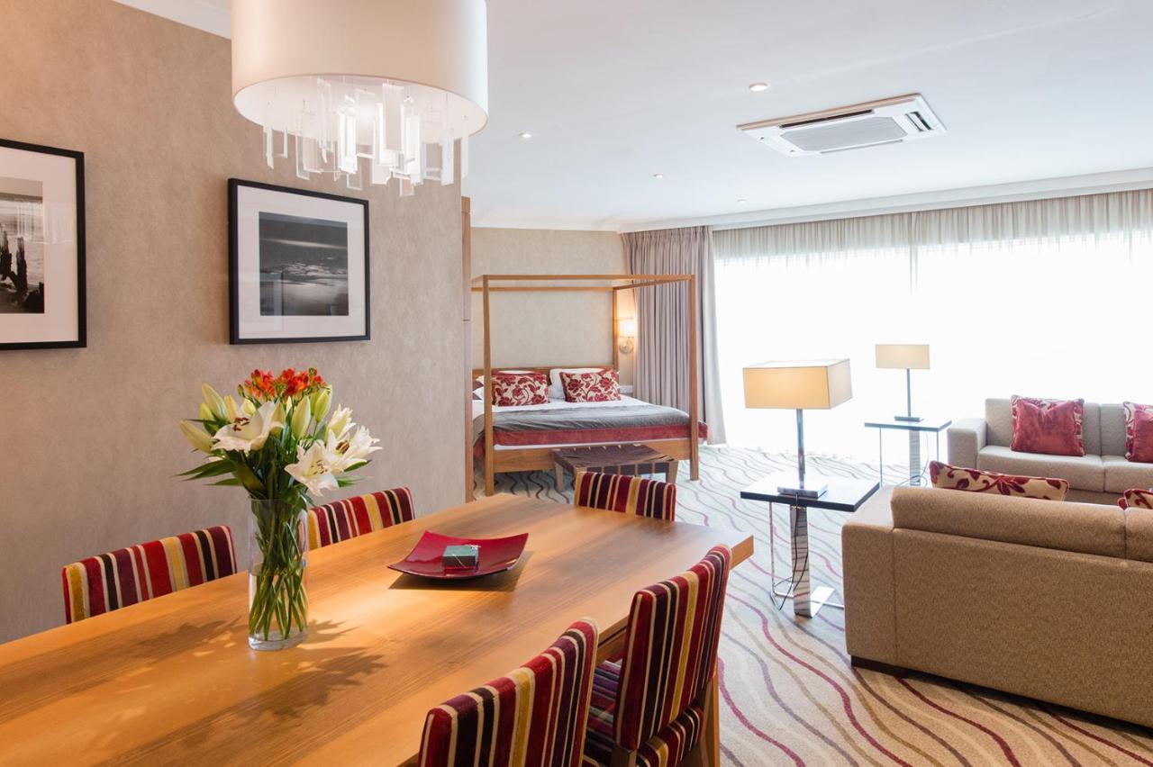 Lakeside Park Hotel & Spa Fishbourne  Eksteriør billede