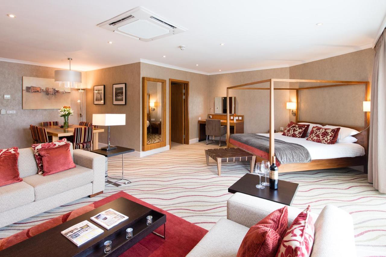 Lakeside Park Hotel & Spa Fishbourne  Eksteriør billede