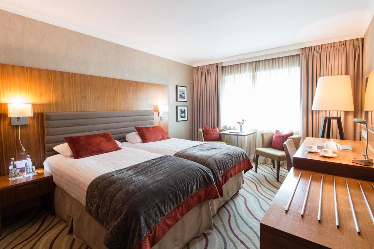 Lakeside Park Hotel & Spa Fishbourne  Eksteriør billede
