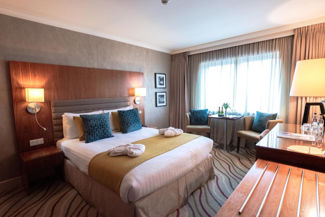 Lakeside Park Hotel & Spa Fishbourne  Eksteriør billede
